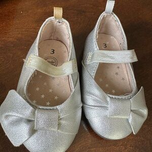 wonder nation Silver Glitter Bow Mary Jane Shoes